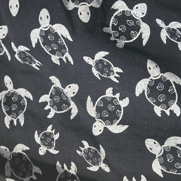 LOWEST PRICE - Sea Turtle Hobo Bag - Picture 2 of 2